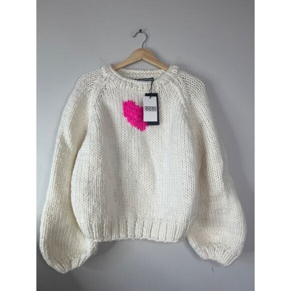 NWT GOGO Heart Pullover Chunky Knit Wool Crew-Neckline Sweater Cream One Size - Picture 1 of 5